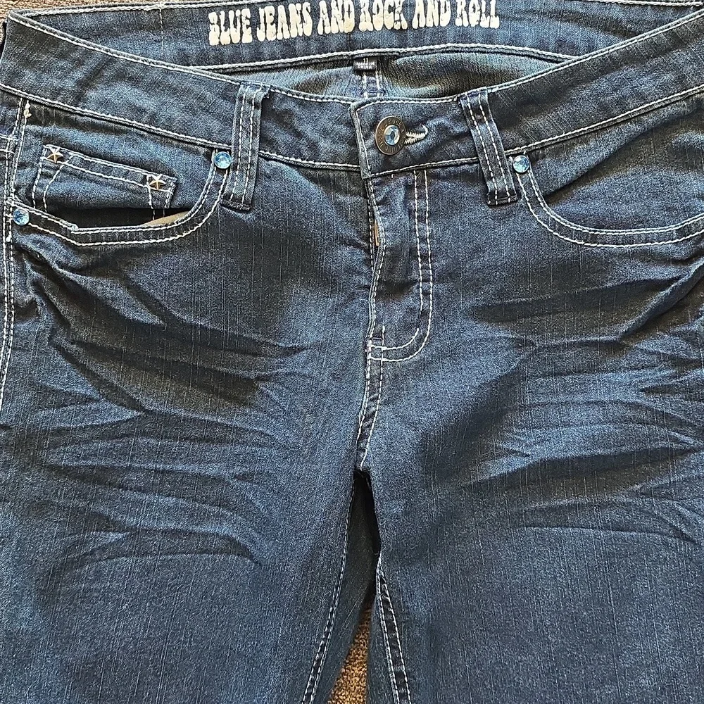 Women's Size 11 Blue Boot Cut Jeans With Rhinestone - Picture 3 of 5